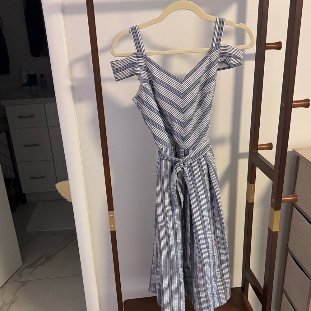 White House Black Market Blue and White Strapless Dress